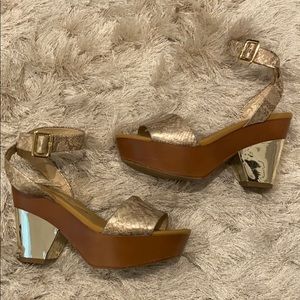 GUESS Gold Snakeskin Tan Heels